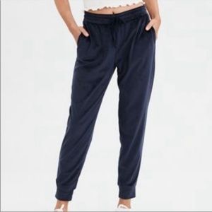 American Eagle Ahh-mazingly soft velour velvet black joggers